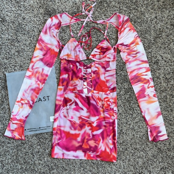 Outcast NIKOLA MINI DRESS LE FRAISES - Picture 8 of 8